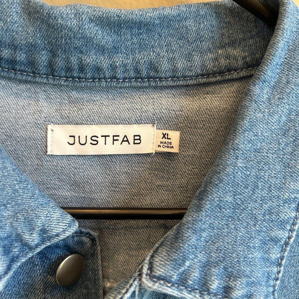 JustFab Women’s ' Short Sleeve Denim Romper - Picture 3 of 3